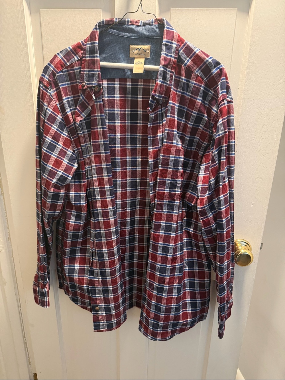 Casual Plaid Button-Down Shirt - Red/Navy - Unbranded